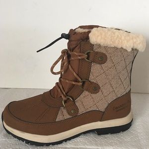 BearPaw Women’s Bethany Ankle-high Leather Boots